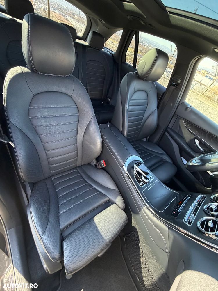Mercedes-Benz GLC 350 e 4Matic 7G-TRONIC AMG Line - 17