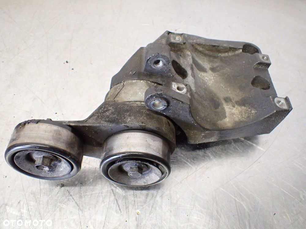 ŁAPA SPRĘŻARKI KLIMATYZACJI HONDA ACCORD VII 3.0VTEC