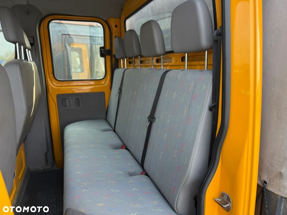 Volkswagen Crafter 2.5 TDI 163KM / Doka Brygadówka 7-osobowy / 2008 ROK PRODUKCJI / 353.348KM PRZEBIEG - 18