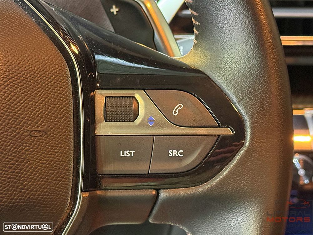 Peugeot 5008 1.2 PureTech Allure EAT8 - 23