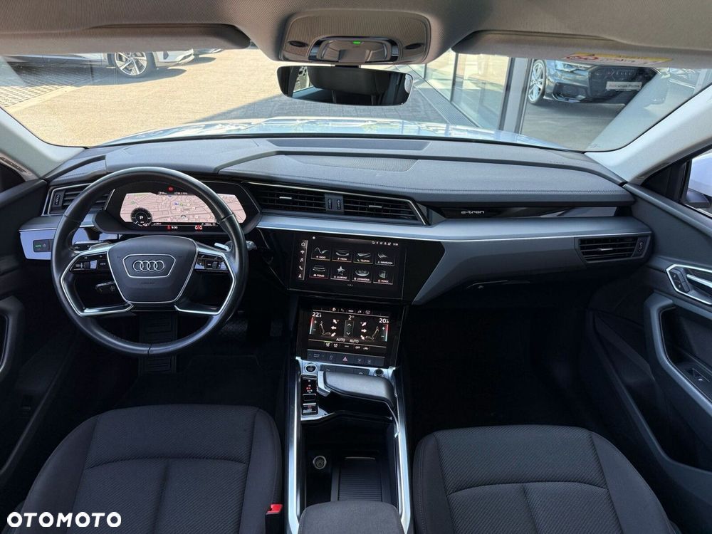 Audi e-tron - 22