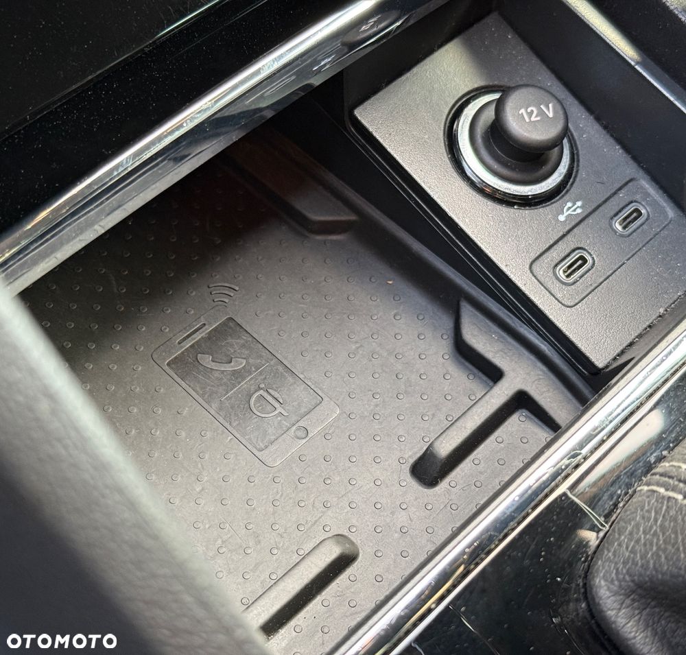 Skoda Karoq 2.0 TDI DSG Sportline - 33