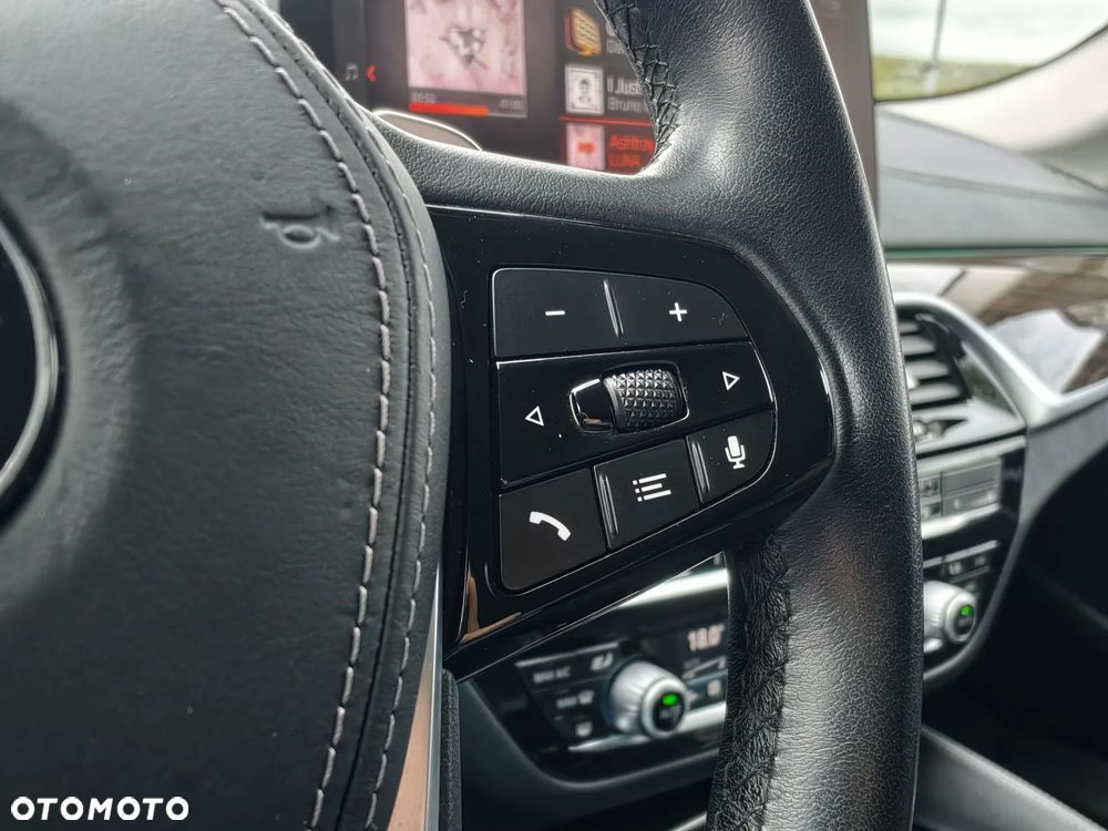 BMW Seria 5 540d xDrive Luxury Line - 36