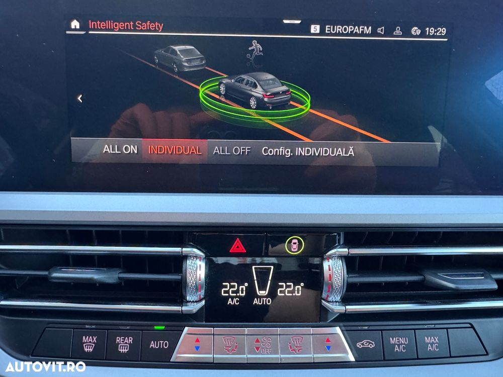 BMW Seria 3 320d xDrive AT MHEV - 10