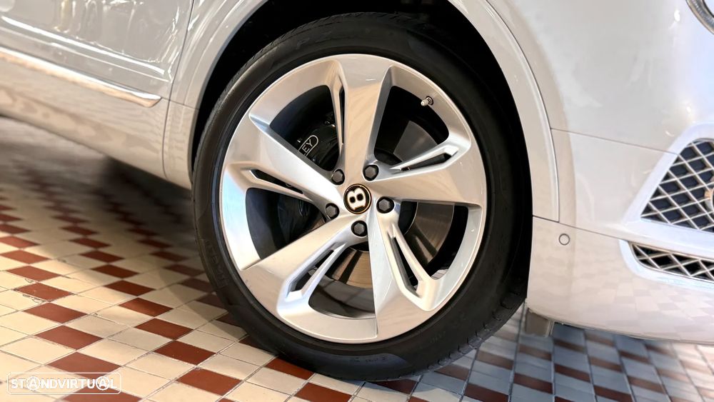 Bentley Bentayga V6 Hybrid - 14