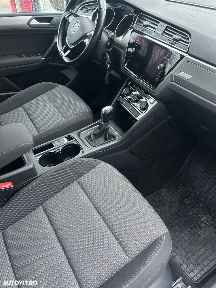 Volkswagen Touran 2.0 TDI SCR DSG Join - 6