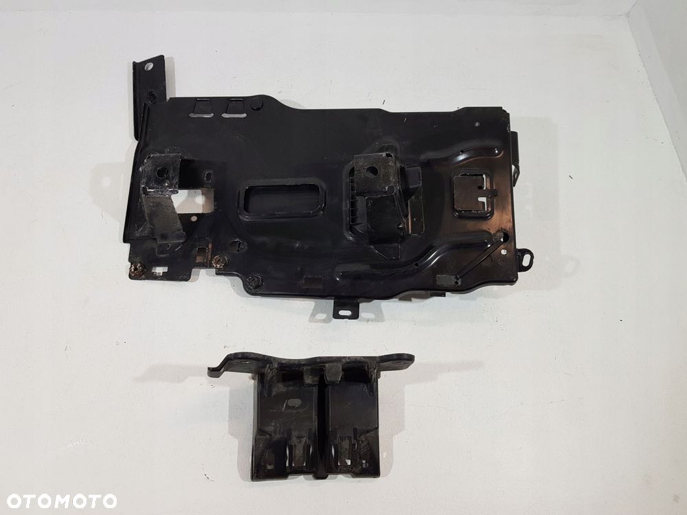 podstawa akumulatora 9815288580 opel combo e berlingo iv rifter 21r eu 1.5d - 3