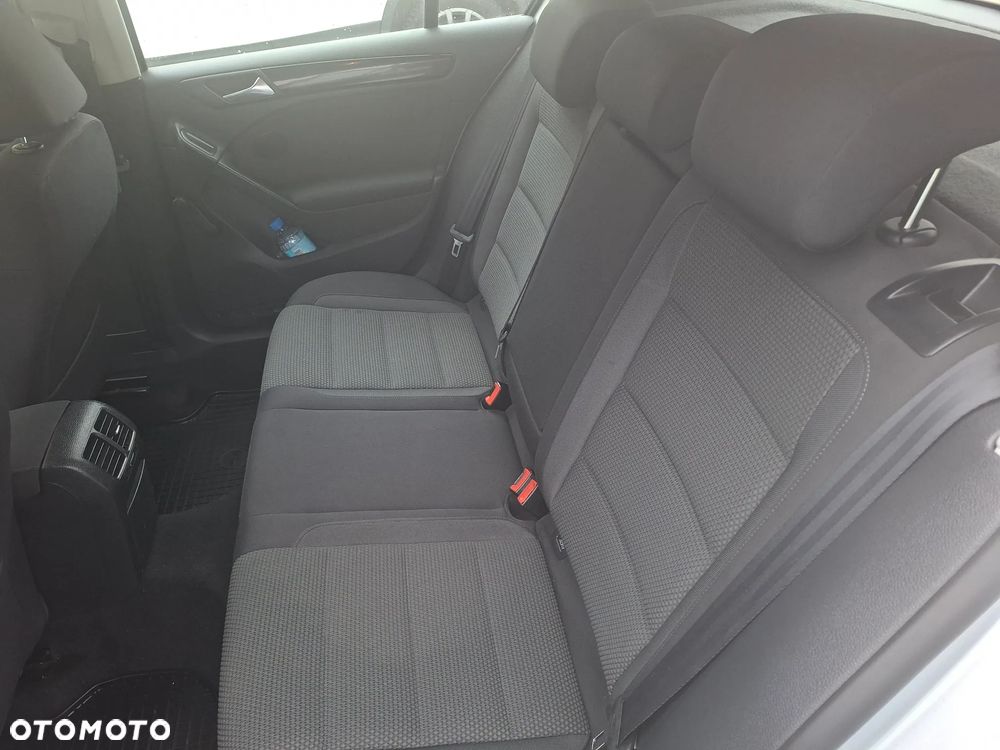 Volkswagen Golf - 12
