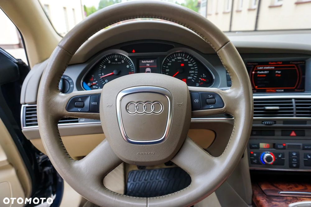 Audi A6 Limousine 2.4 Quattro - 30