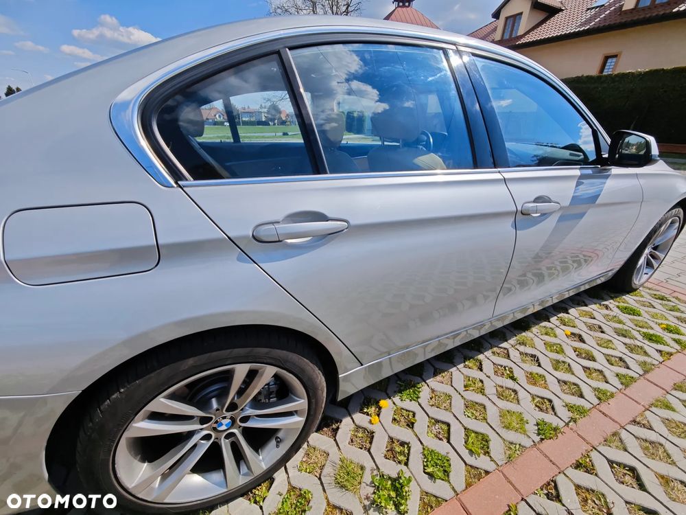 BMW Seria 3 340i xDrive Edition Luxury Line Purity - 4