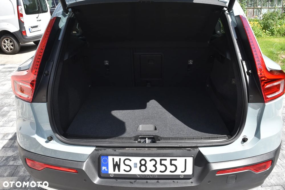 Volvo XC 40 T5 AWD Geartronic Momentum Pro - 17