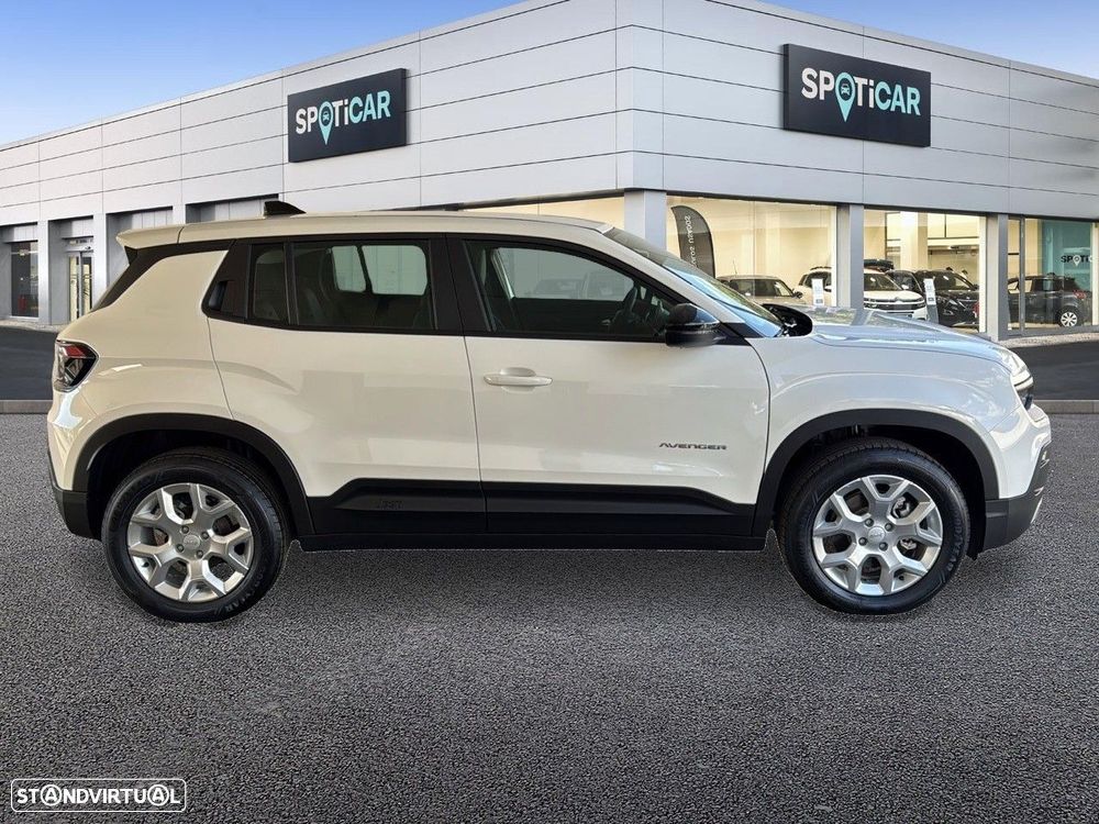 Jeep Avenger 1.2 e-Hybrid Altitude DCT - 4