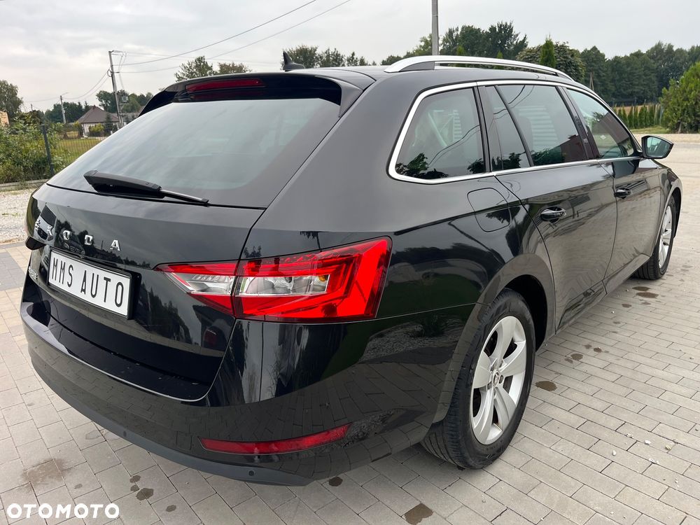 Skoda Superb 2.0 TDI Ambition DSG7 - 9