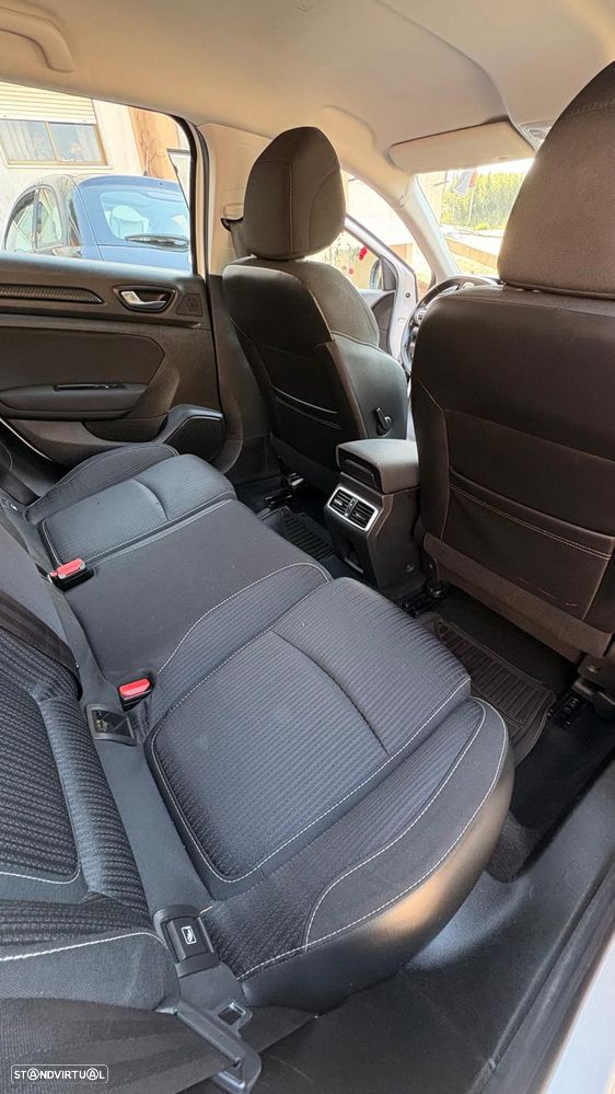 Renault Mégane Sport Tourer 1.5 dCi Dynamique - 3