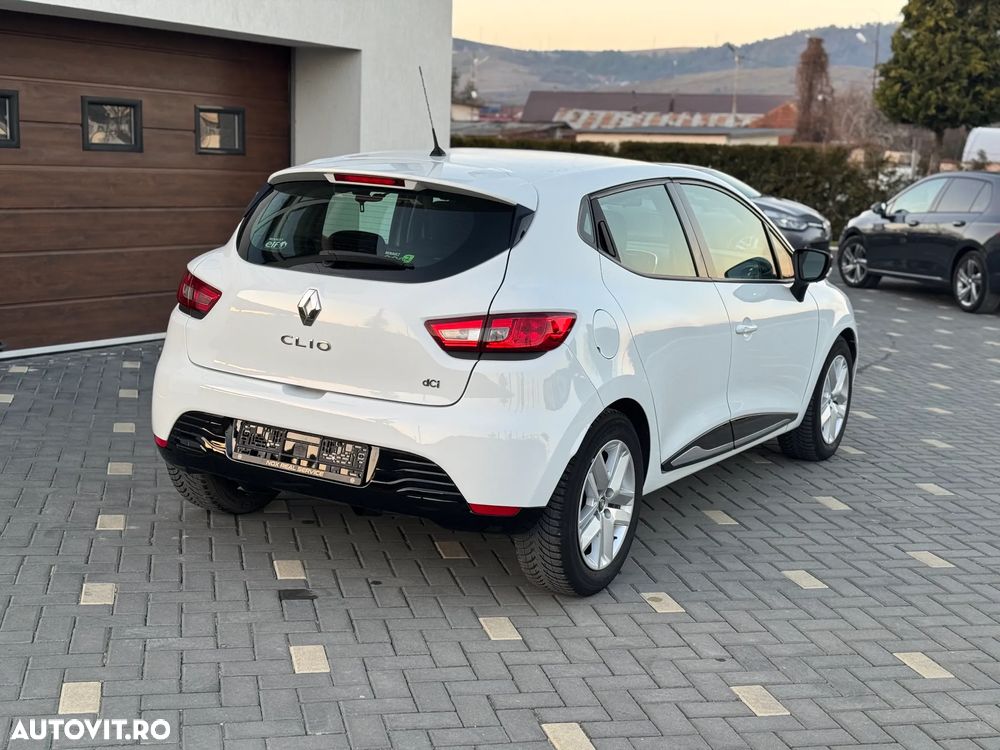 Renault Clio dCi 90 Dynamique - 11