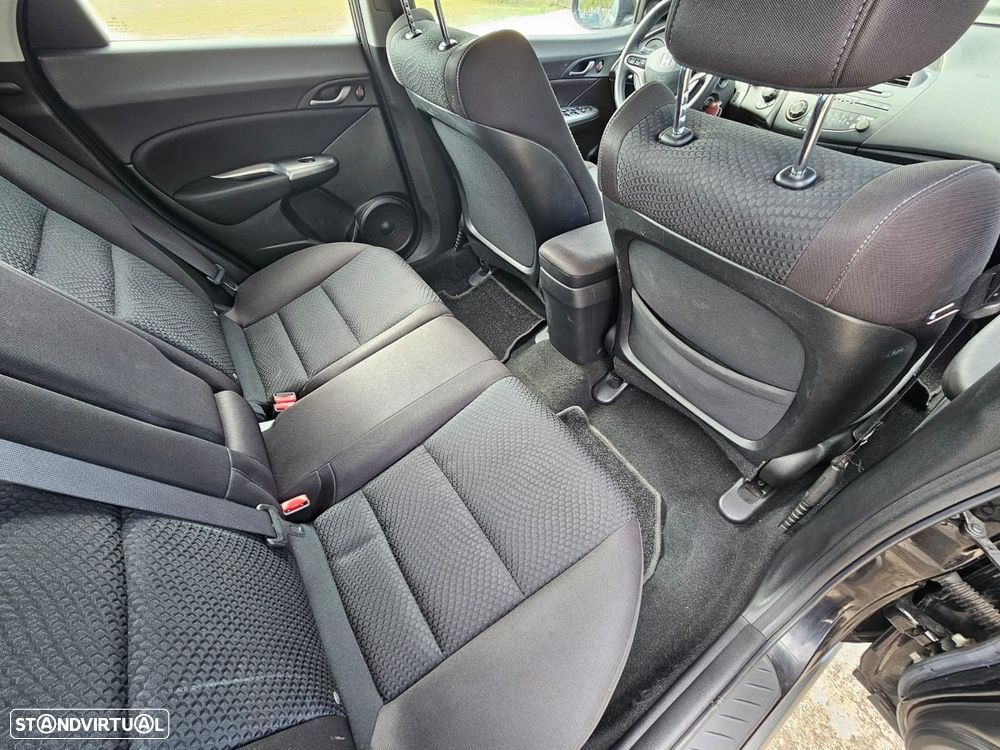 Honda Civic 1.4 i-VTEC Elegance - 23