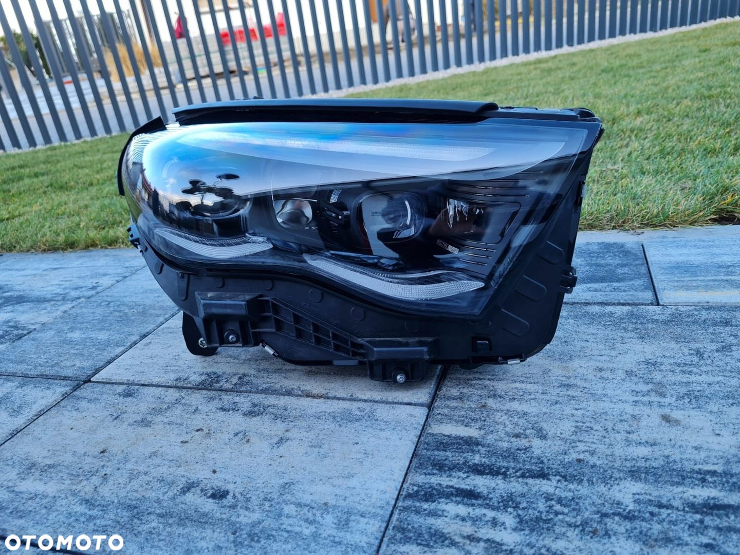 MERCEDES E KLASA W214 214 Lampa prawa przód Full Led Digital Light - 3