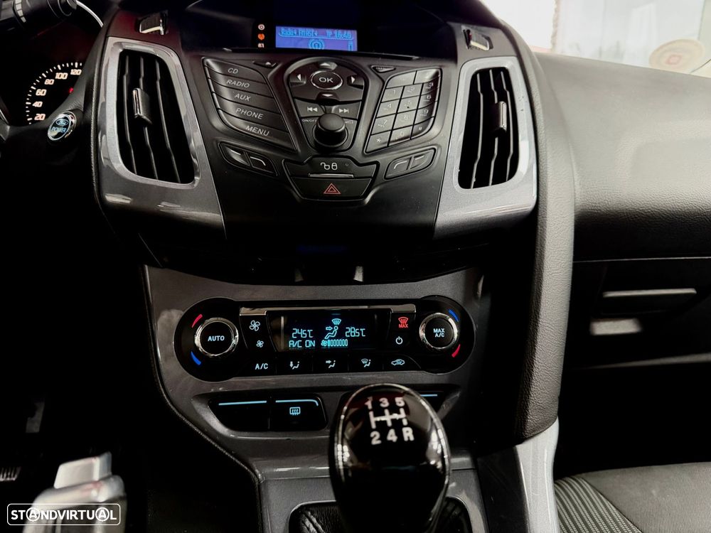 Ford Focus 1.0 SCTi Titanium - 19