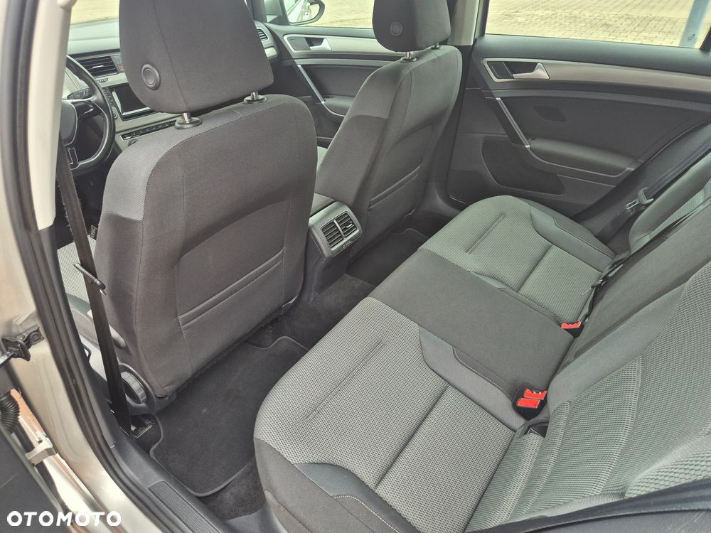 Volkswagen Golf 1.2 TSI BlueMotion Technology Cup - 10