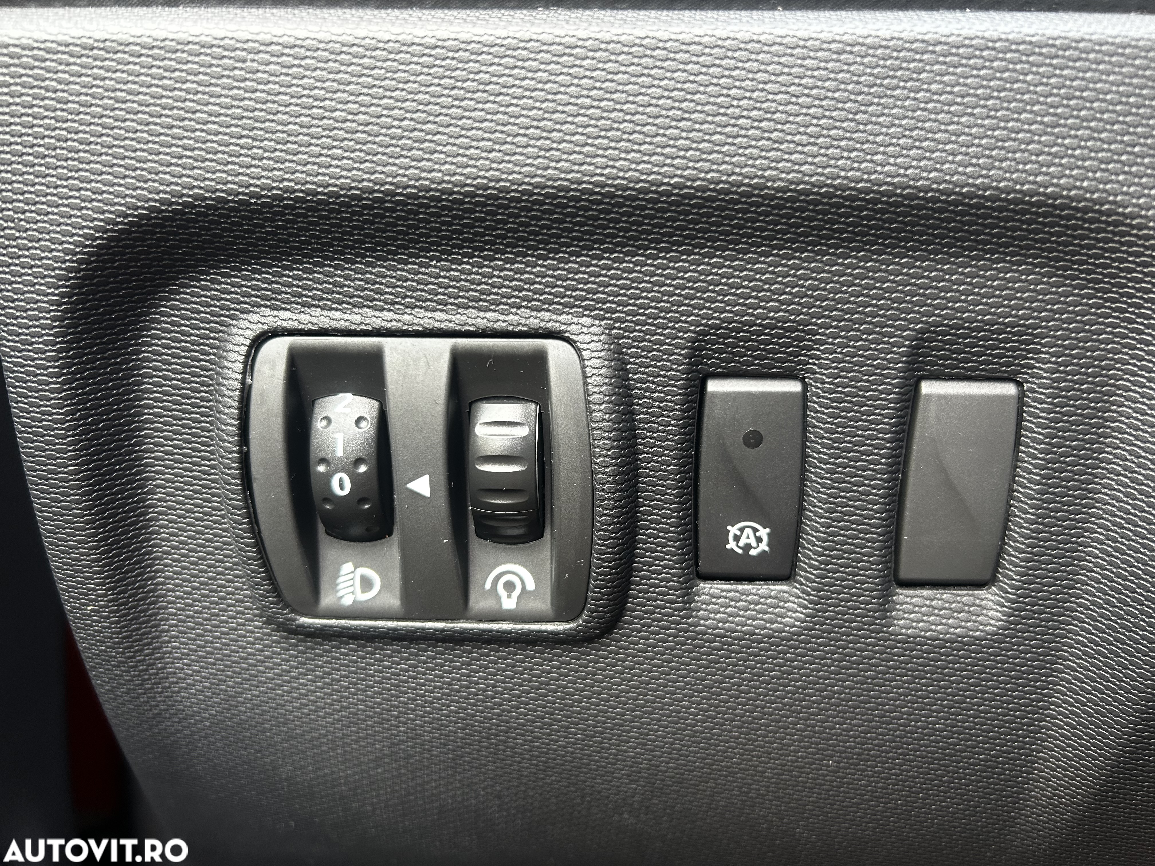 Renault Captur TCe Turbo Stop/Start Expression - 12