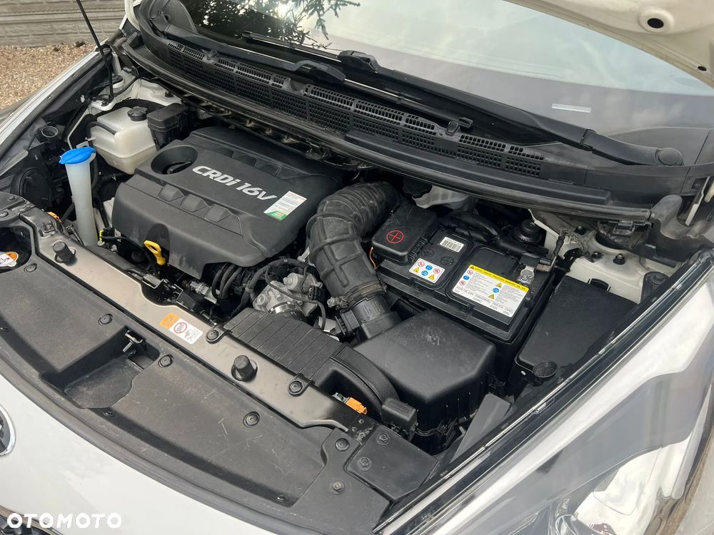 Kia Carens 1.7 CRDi XL 7os - 10