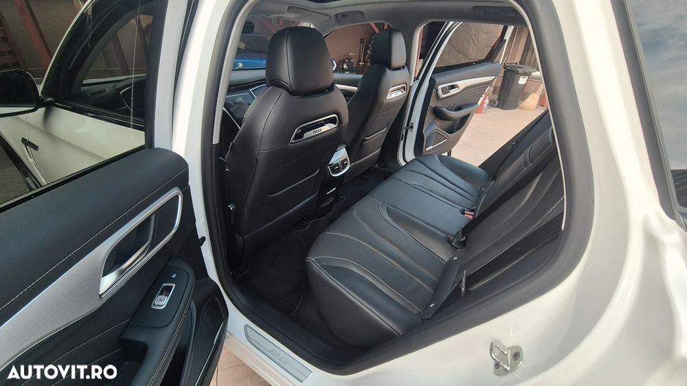 MG Marvel R Luxury - 12