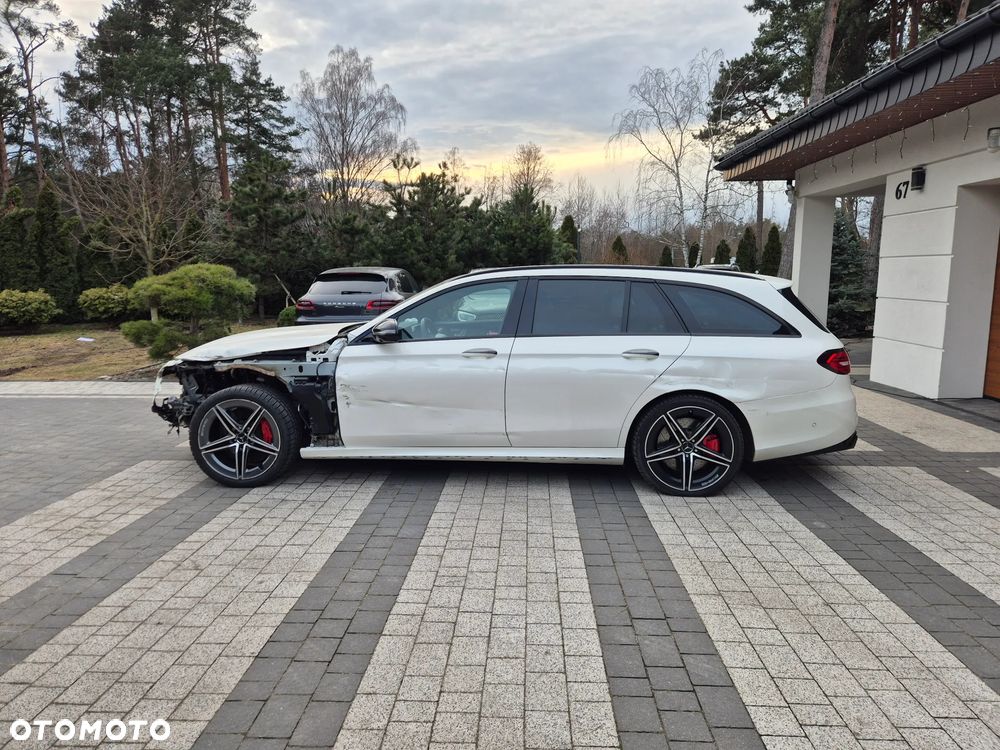 Mercedes-Benz Klasa E - 15