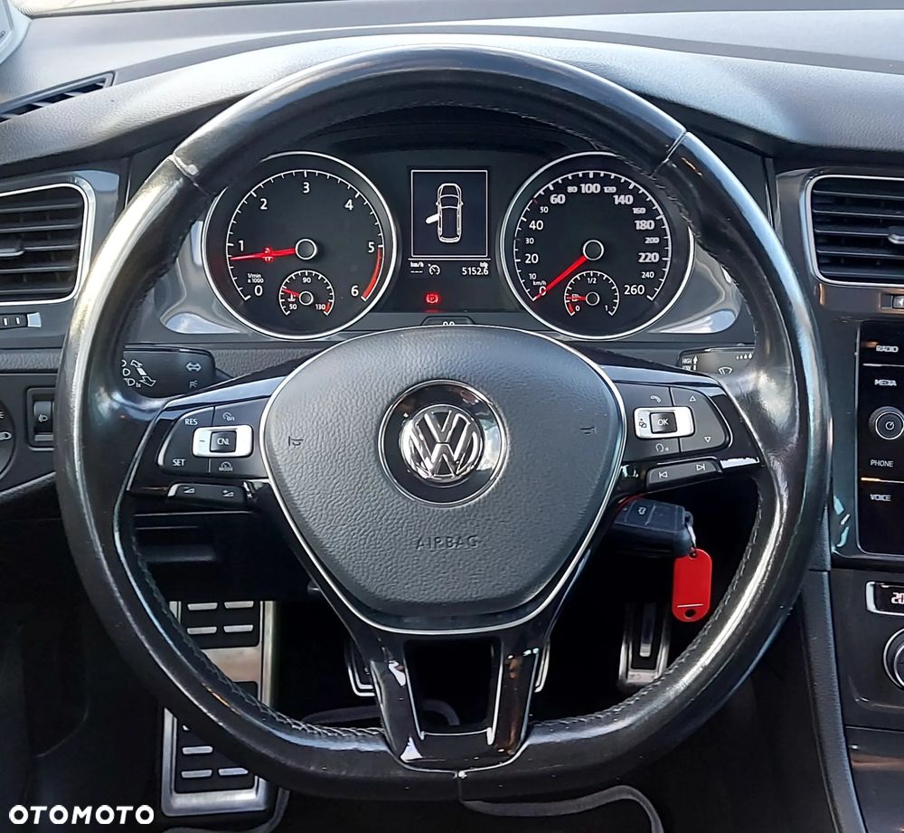 Volkswagen Golf 1.6 TDI BMT Highline - 28