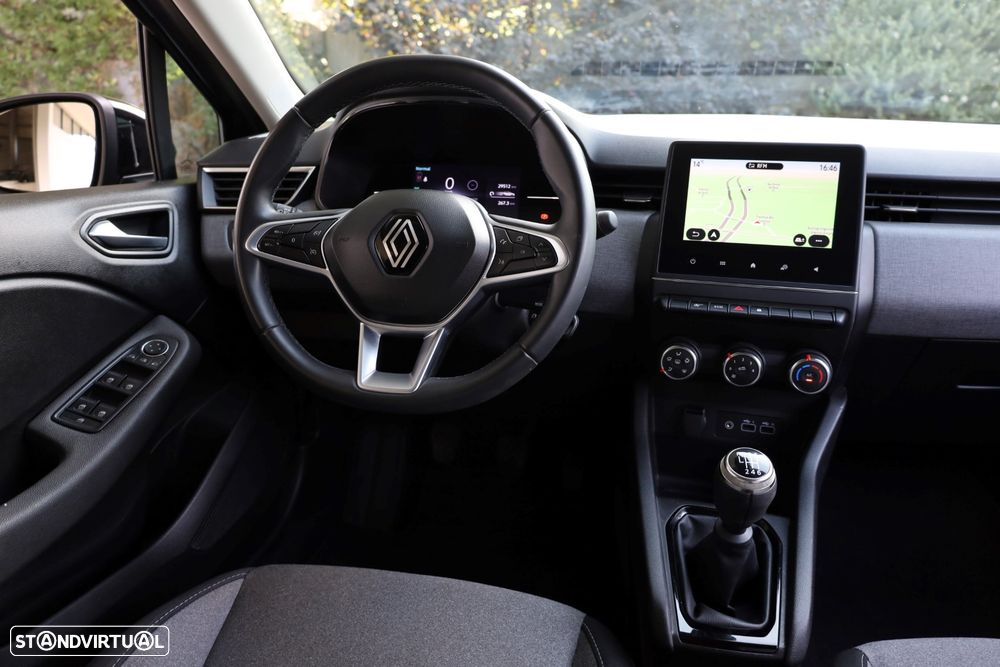 Renault Clio - 17
