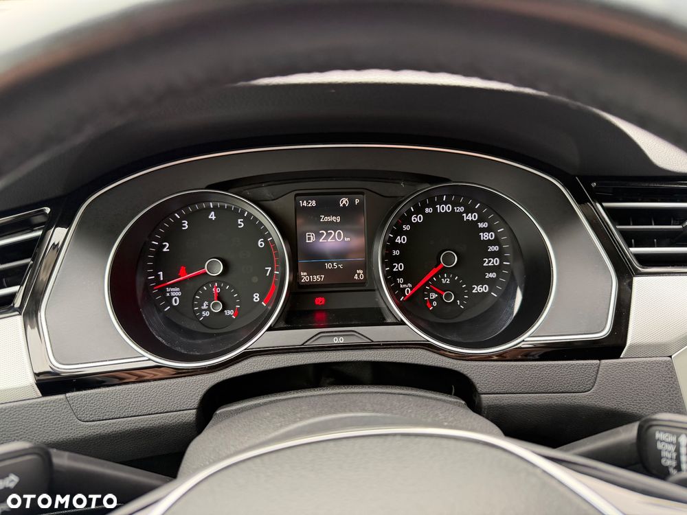 Volkswagen Passat 1.4 TSI ACT (BlueMotion Technology) DSG Comfortline - 15