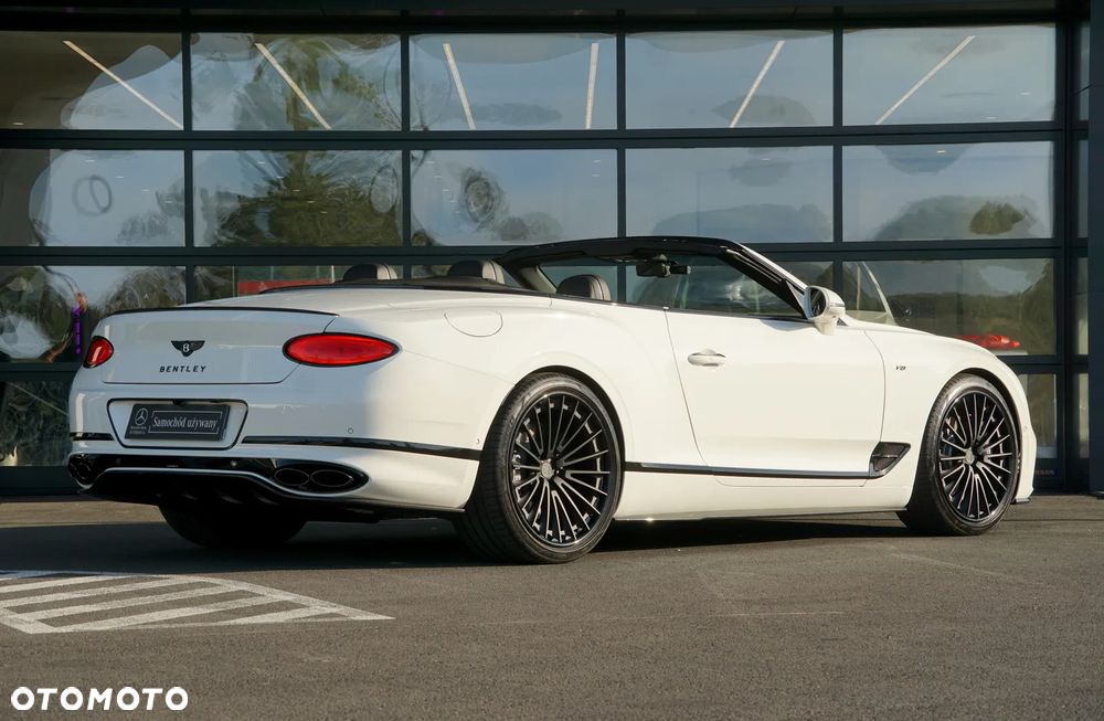 Bentley Continental GT V8 Convertible - 12