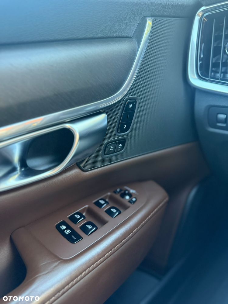Volvo V90 Cross Country D5 SCR AWD Pro - 9