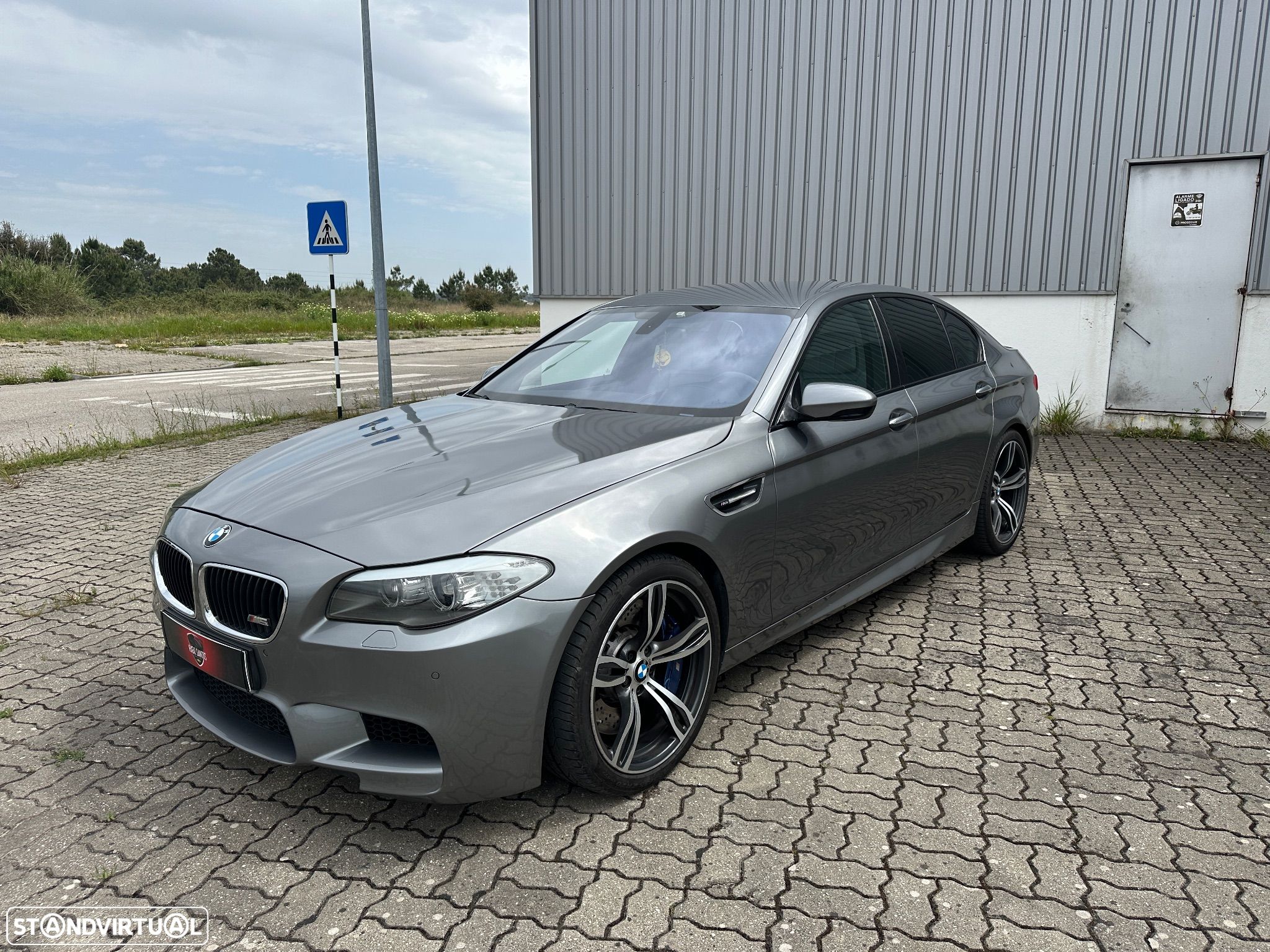 BMW M5 Standard - 1