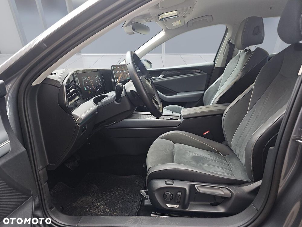 Volkswagen Passat - 9