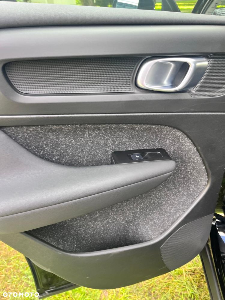 Volvo XC 40 - 16