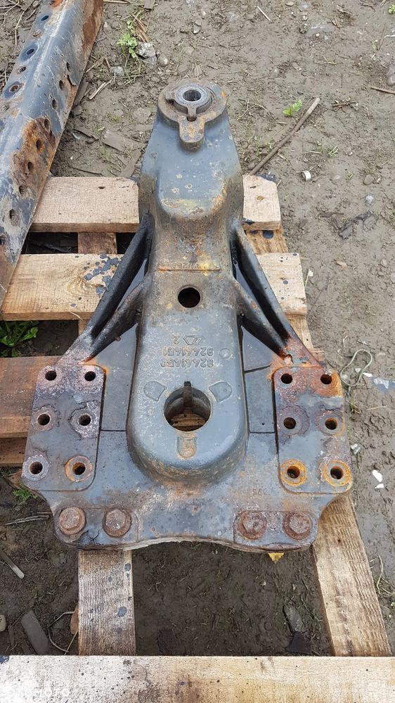 ŁAPA RESORA  RENAULT PREMIUM MAGNUM - 1