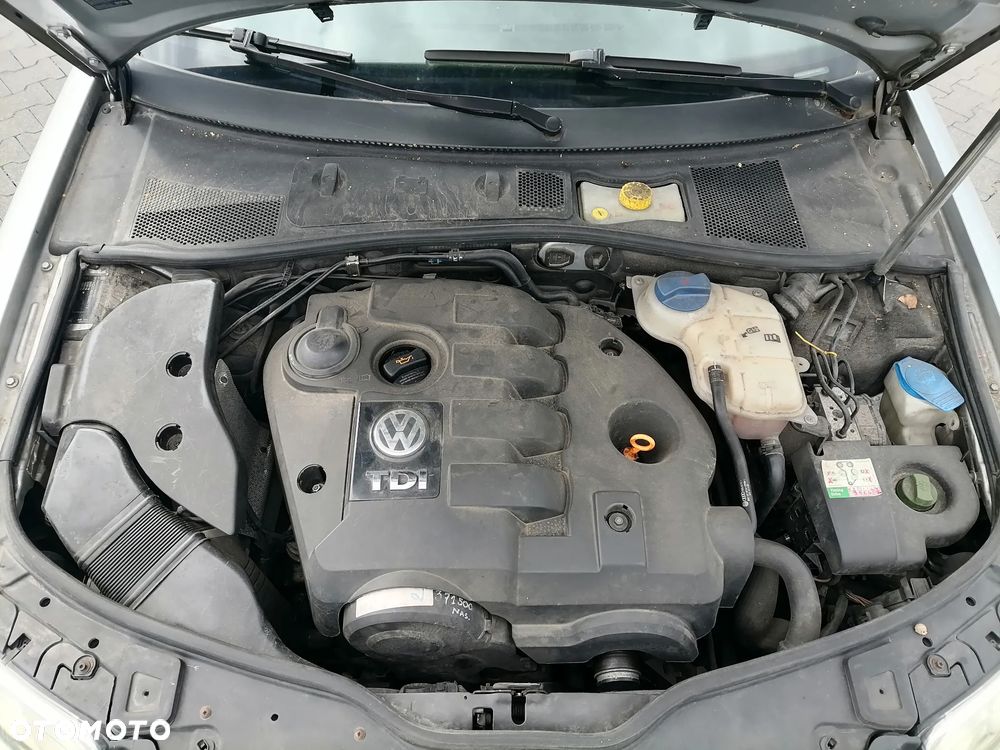 Volkswagen Passat - 16