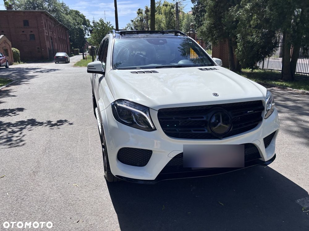 Mercedes-Benz GLS - 4