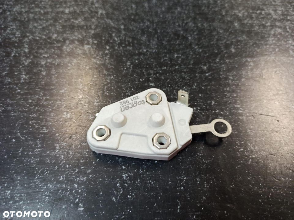 Regulator napięcia (14V) OPEL ASTRA F, CALIBRA A, COMBO, CORSA B, FRONTERA A,, KADETT E,, - 1