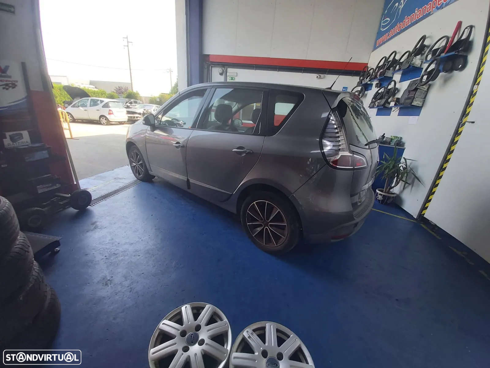 Renault Scenic 1.5 DCI  CAIXA AUTOMÁTICA  de 2009 a 2016 - 3
