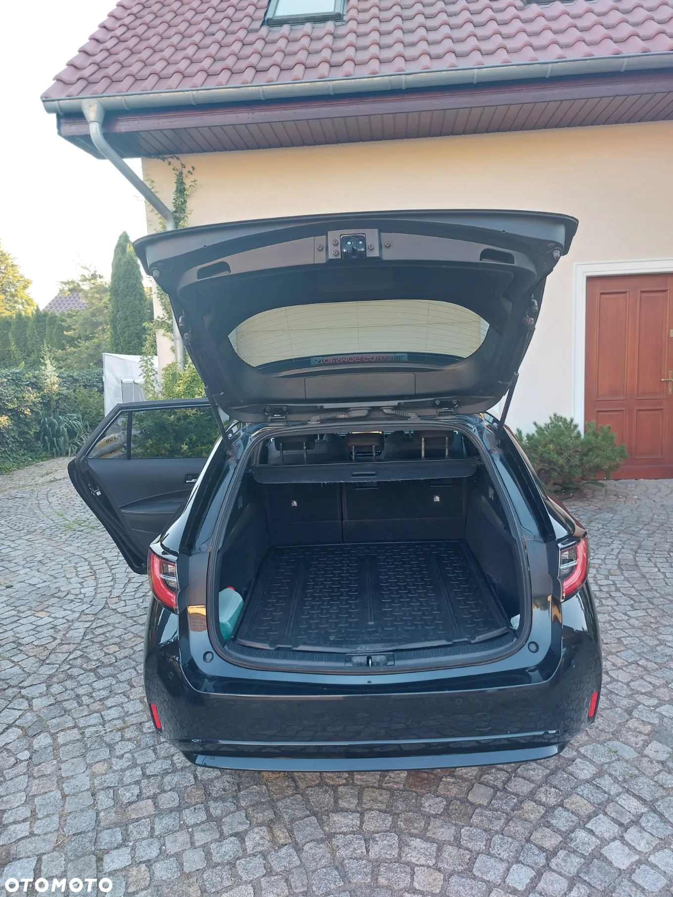 Toyota Corolla 1.8 Hybrid Comfort - 9