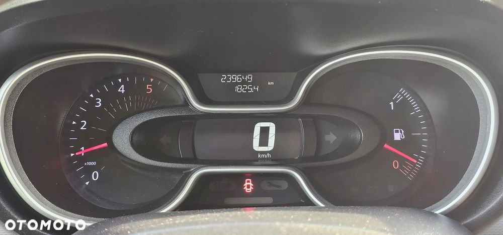 Renault Trafic III - 31