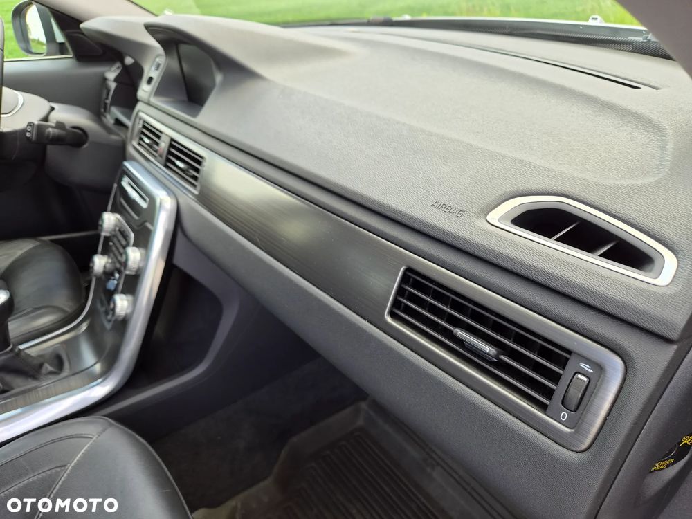 Volvo V70 D4 Drive-E Momentum - 27