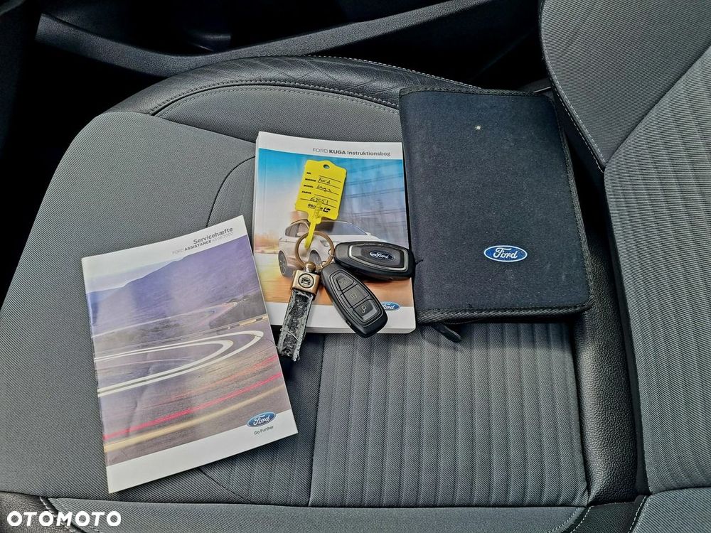 Ford Kuga 1.5 EcoBoost 2x4 Titanium - 25