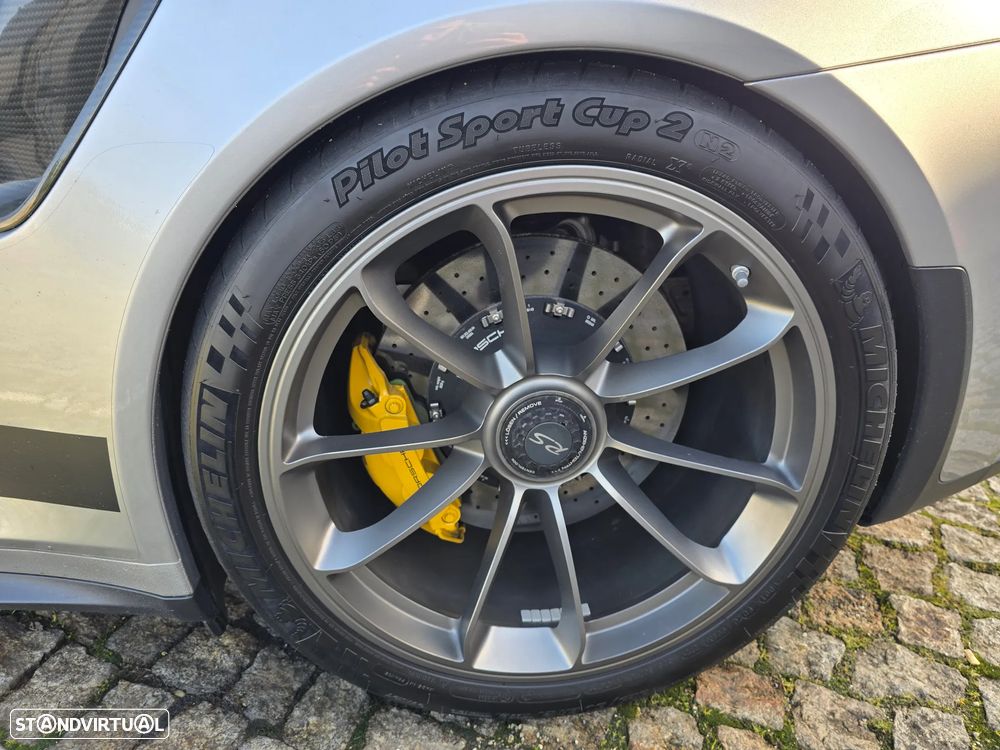 Porsche 911 (991) GT3 RS - 9