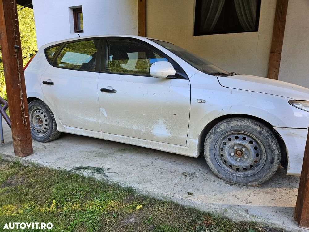 Hyundai i30 1.6 CRDI Classic - 3