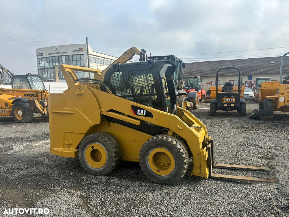 Caterpillar 246C - 4