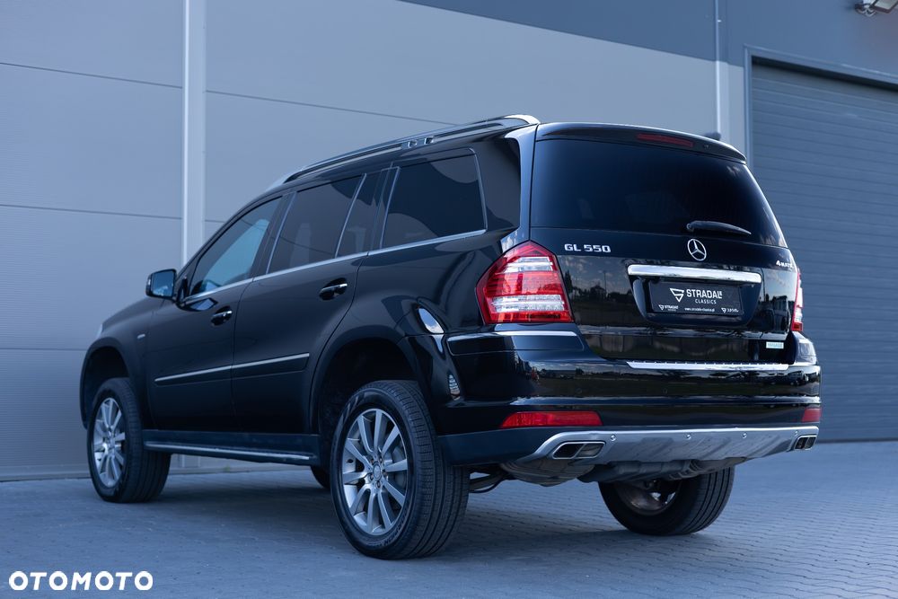 Mercedes-Benz GL 500 4Matic 7G-TRONIC Grand Edition - 3