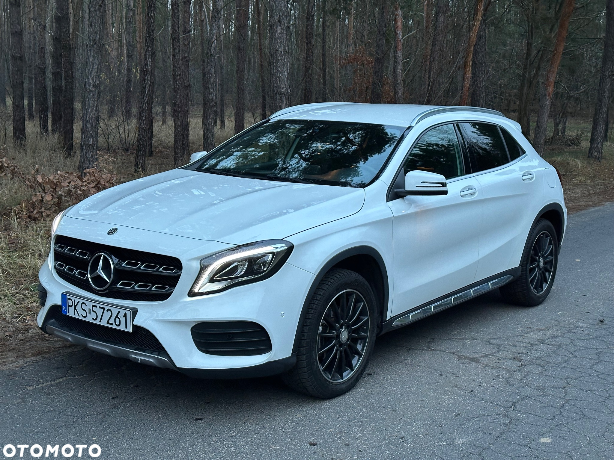 Mercedes-Benz GLA 200 7G-DCT AMG Line - 4