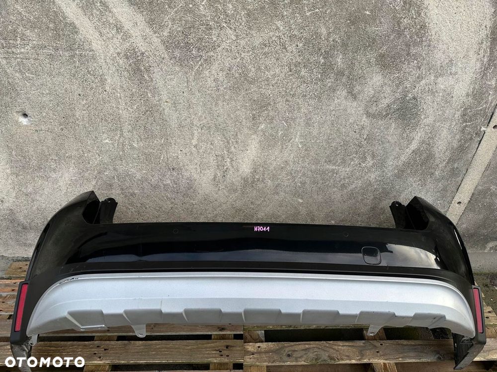zderzak tyl toyota corolla e21 kombi trek kompletn - 1